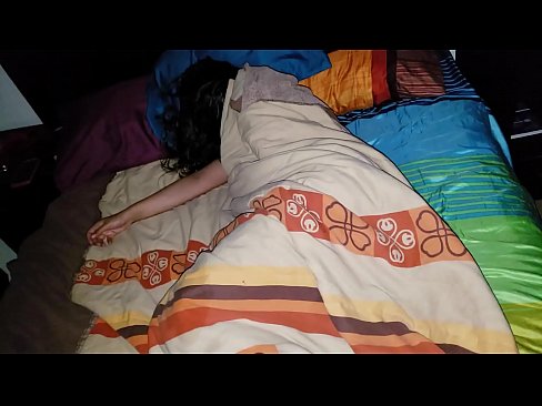 ❤️ Stepson jgħajjar lill-mara żagħżugħa tiegħu waqt li torqod. ❌ Porn biss fil-porn mt.pornoklinge.ru ﹏